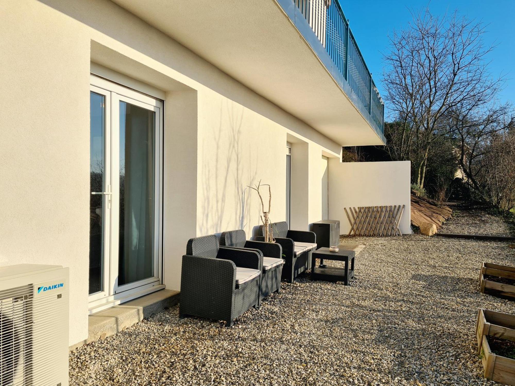 Gite De 70M² Avec Vue Sur Le Massif Du Pilat Clonas-sur-Vareze Esterno foto